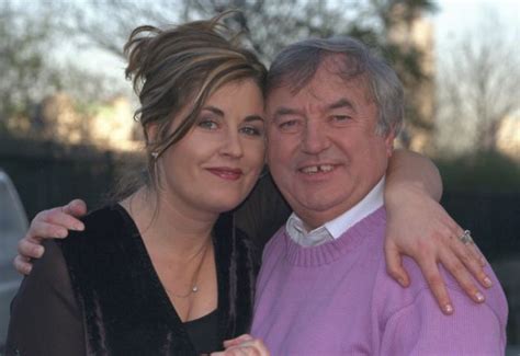 liza tarbuck husband|Liza Tarbuck Biography